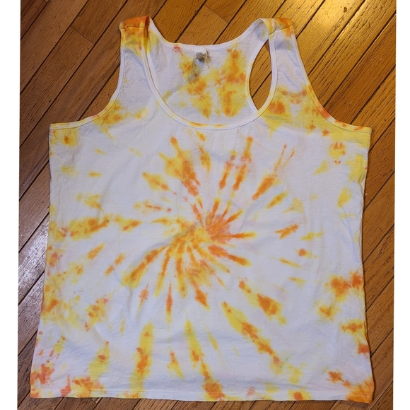 Gildan Tops - NWOT 2XL Womens Tie Dyed Tank Top